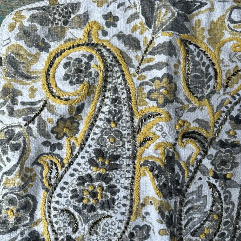 Envogue Embroidered Throw Pillow Cover 18x18 Inch Paisley Floral Decorative EUC‎